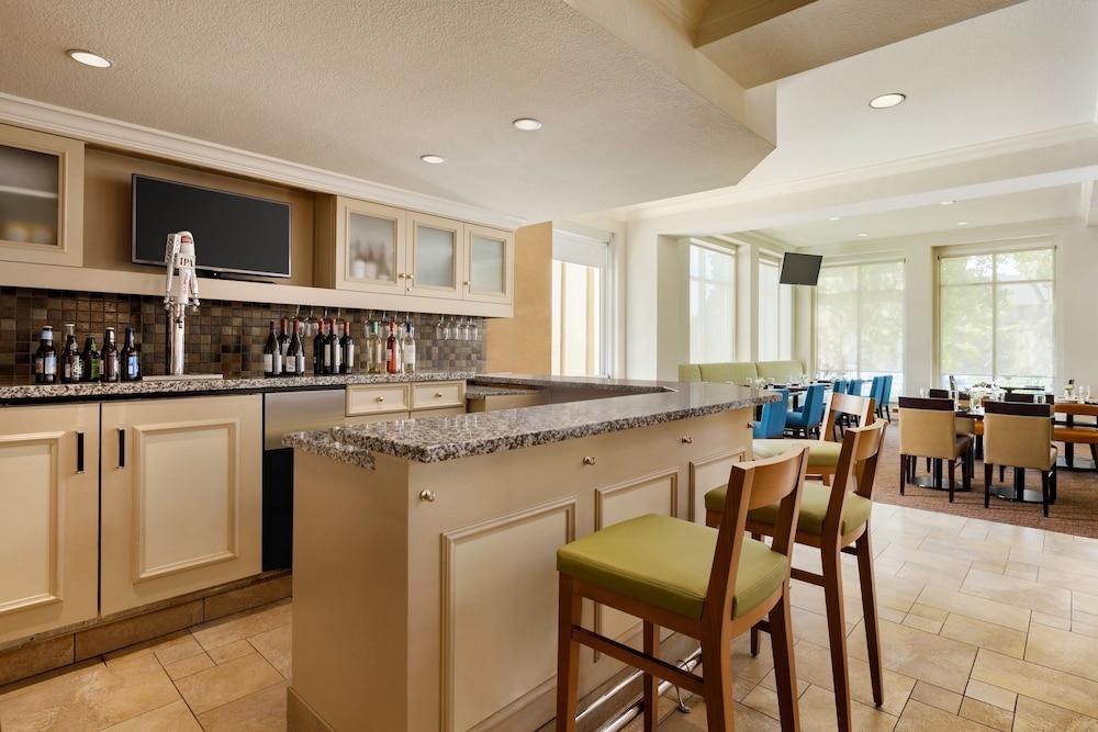 Hilton Garden Inn רוזוויל מראה חיצוני תמונה