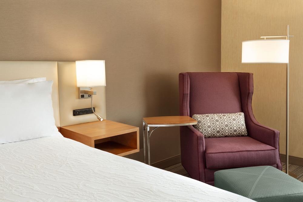 Hilton Garden Inn רוזוויל מראה חיצוני תמונה