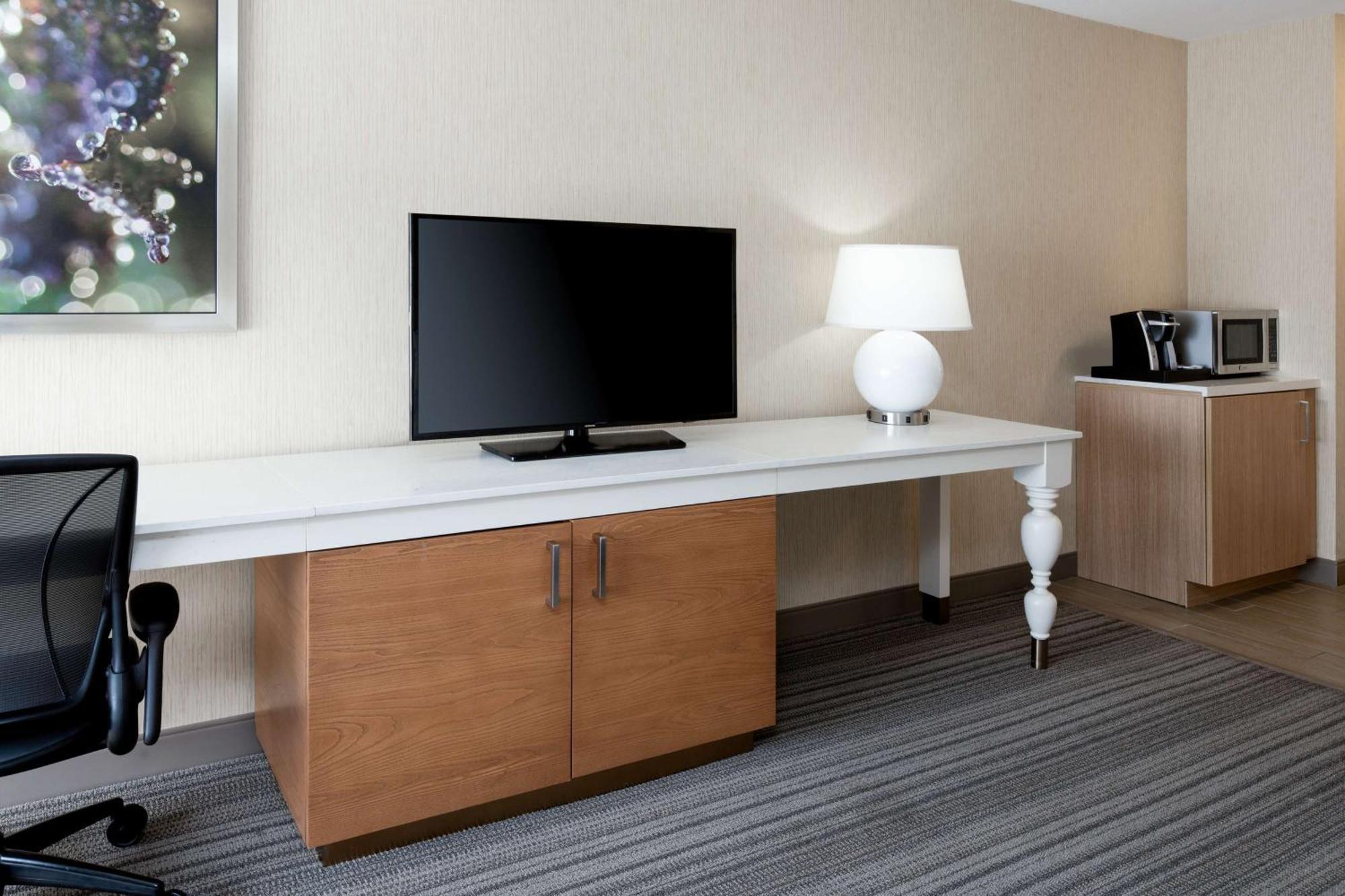 Hilton Garden Inn רוזוויל מראה חיצוני תמונה