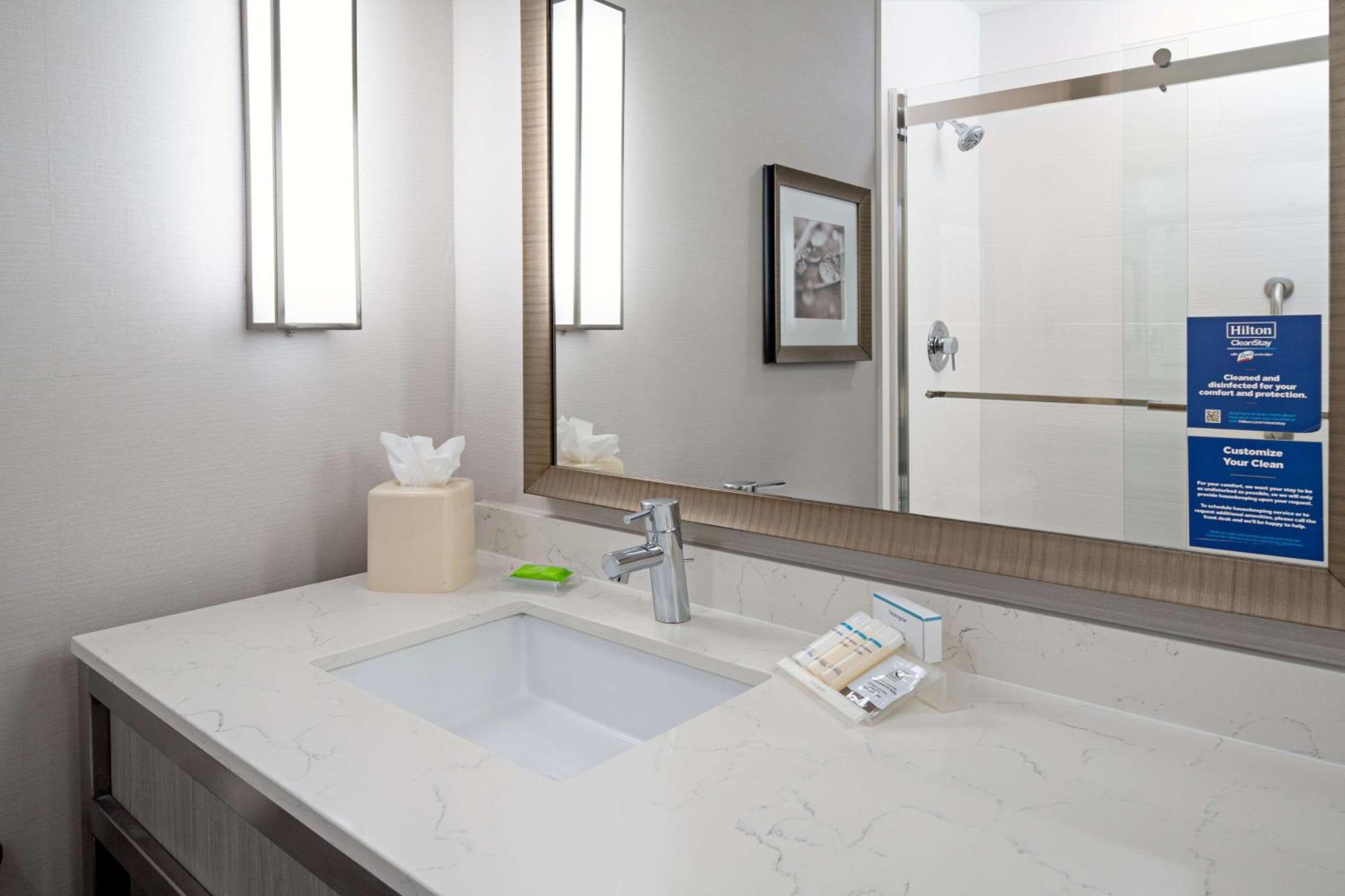 Hilton Garden Inn רוזוויל מראה חיצוני תמונה